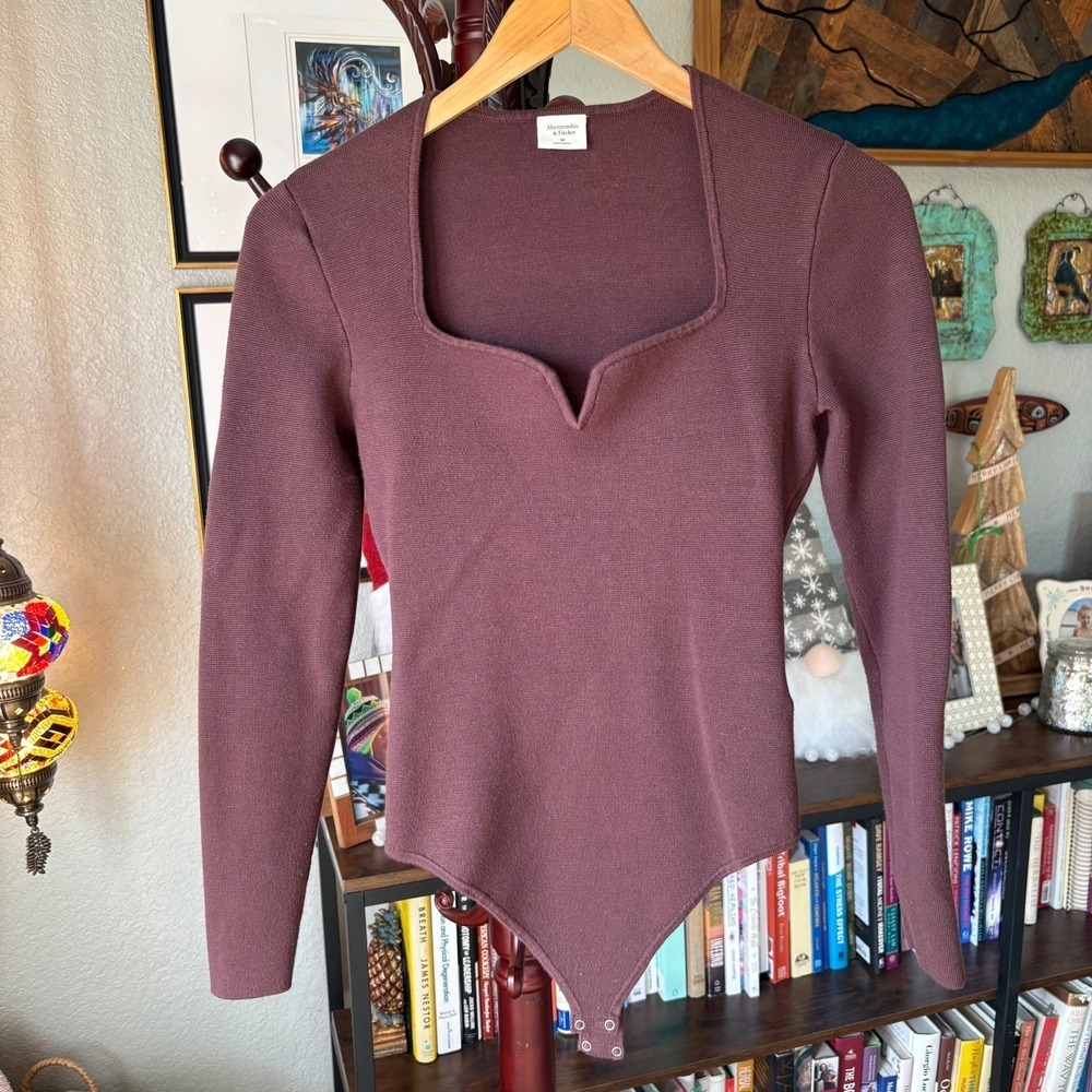Abercrombie & Fitch Chocolate/Plum Long Sleeve Square Neck Bodysuit Size M